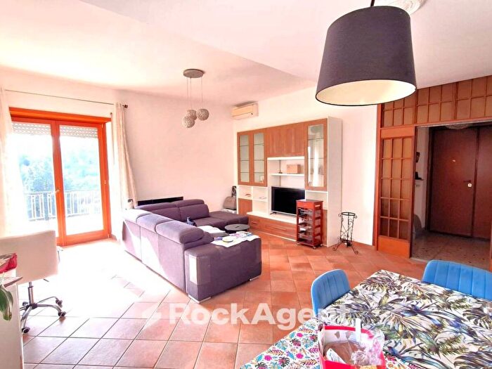 Appartamento con 5 locali in affitto in Via Filippo Zaniberti, Ardeatino Montagnola, Roma