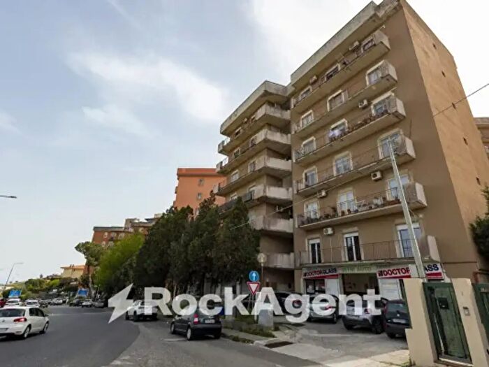Appartamento trilocale in vendita in Viale Vincenzo De Filippis, Catanzaro