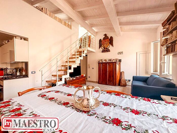 Appartamento trilocale in affitto in Via Giuseppe Mazzini, Centro Storico, Rapallo
