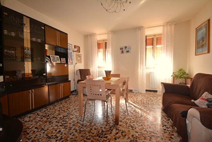 Casa con 6 locali in vendita in della Cella, Lucca