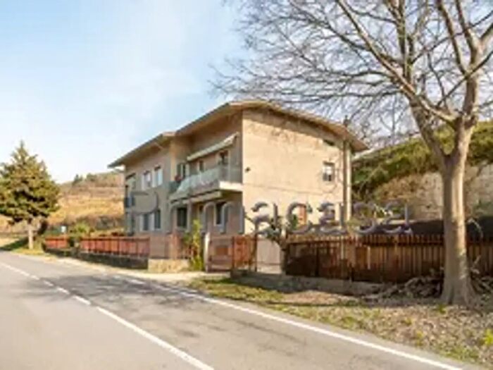 Appartamento con 5 locali in vendita in Via Capovilla, Mezzane Di Sotto