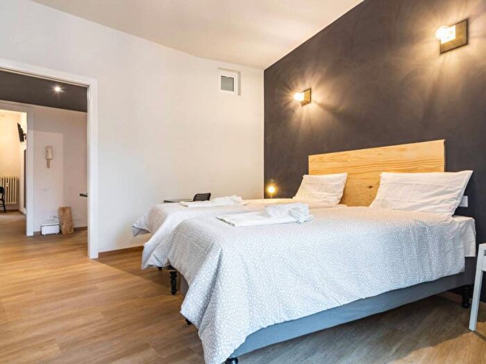 Appartamento quadrilocale in affitto in Pasteur, Milano