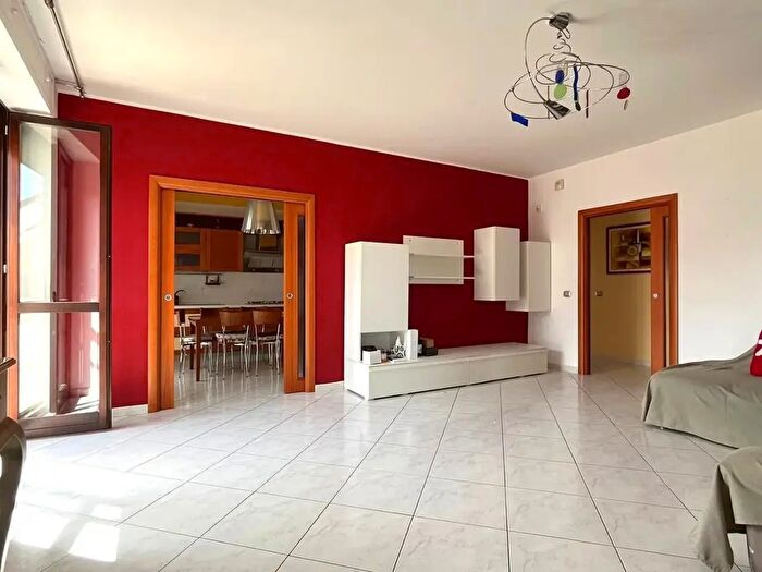 Appartamento con 8 locali in vendita in San Severo