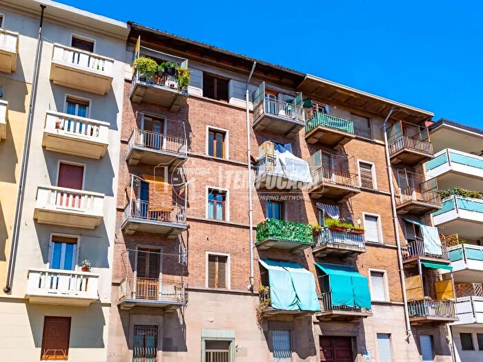 Appartamento trilocale in vendita in Via Capua, Torino