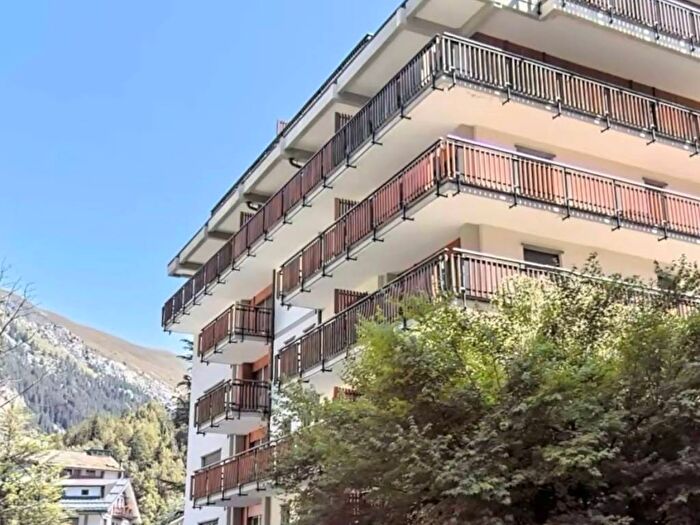 Appartamento quadrilocale in affitto in Via delle Volpi, Centro, Courmayeur
