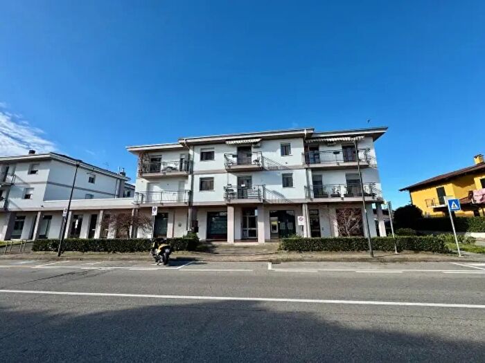 Appartamento quadrilocale in vendita in Via Aprile, Verrone