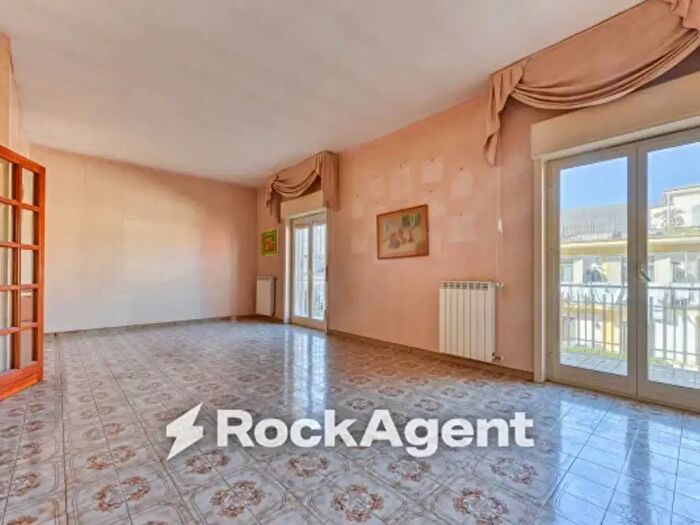 Appartamento con 5 locali in vendita in Via Sacerdote Giovanni Giuseppe Pirozzi, Villaricca