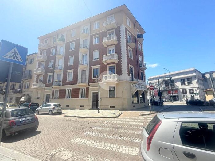 Appartamento trilocale in affitto in Via Errico Giachino, Borgo Vittoria, Torino
