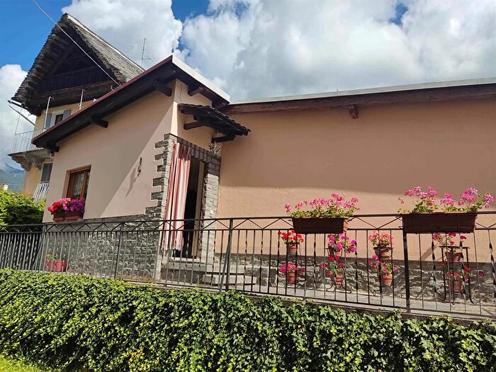 Case in Vendita e in Affitto - 2