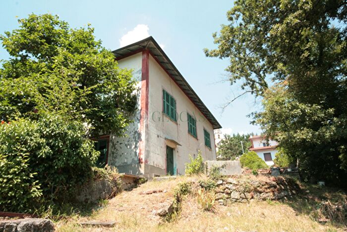 Casa con 6 locali in vendita in Ricco Del Golfo Di Spezia