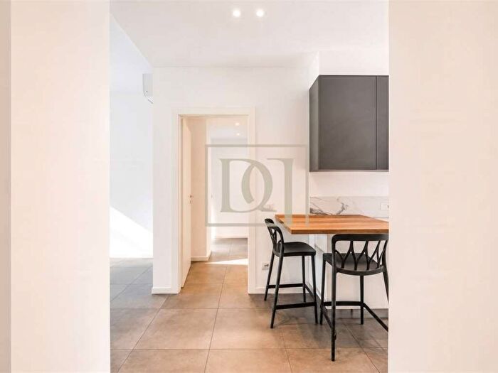 Appartamento trilocale in affitto in Via Borgese, Cenisio, Milano