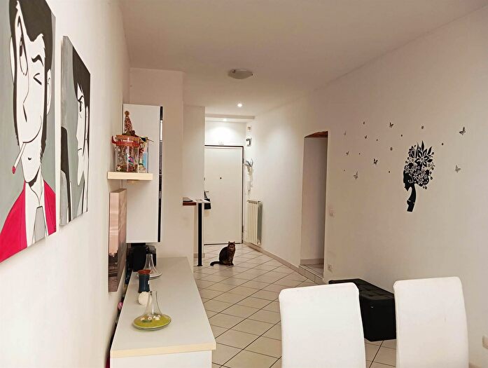 Appartamento con 6 locali in vendita in Vico del Tribunale, Terni