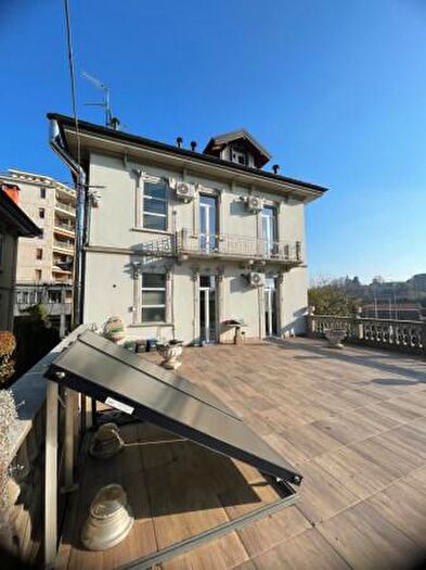 Appartamento quadrilocale in vendita in Varese