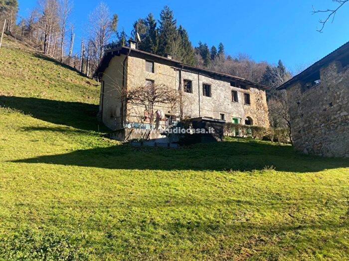 Casa bilocale in vendita in Mazzini, Olmo Al Brembo