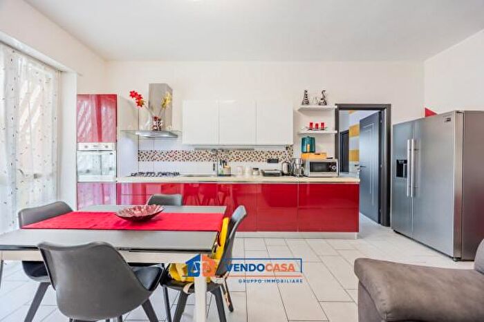 Appartamento trilocale in vendita in Via Vittorio Veneto, Genola