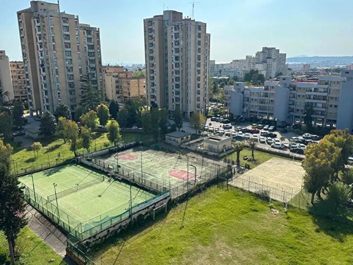 Appartamento quadrilocale in vendita in Via Mario Pomilio, Napoli