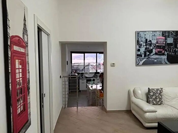 Appartamento trilocale in vendita in Vicolo Cognulo, Castellammare Di Stabia