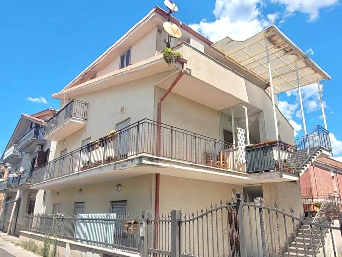 Appartamento quadrilocale in affitto in Via Genova, Villalba, Guidonia Montecelio