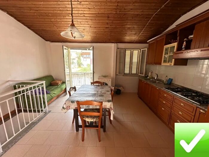 Casa quadrilocale in vendita in Brancaleone