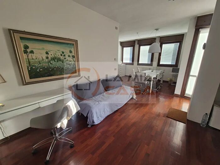 Appartamento monolocale in affitto in Via Roma Legnaro, Legnaro