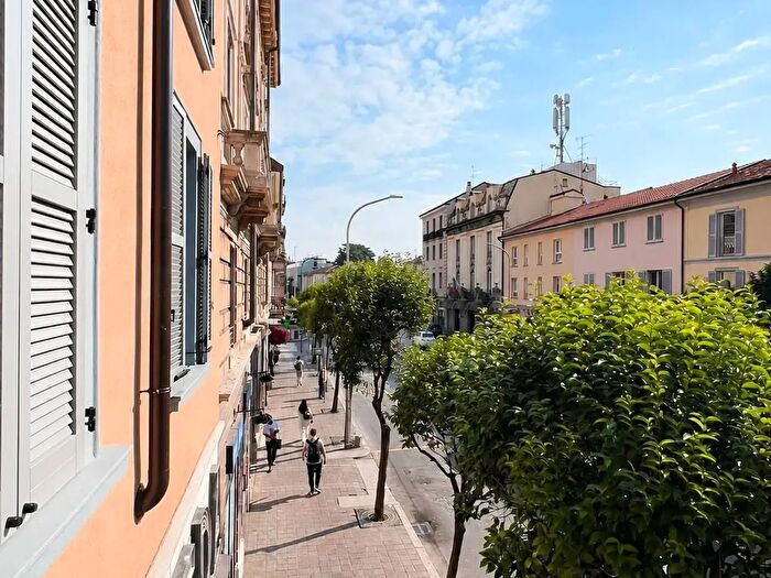Appartamento trilocale in vendita in Corso Milano, Monza