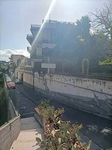 Appartamento trilocale in vendita in Viale a Fleming, Catania