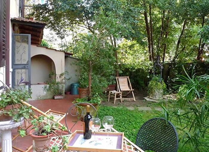 Appartamento con 6 locali in affitto in Le Cure, Firenze