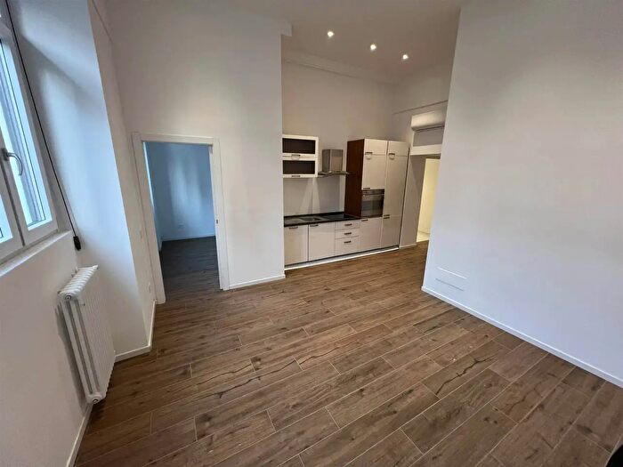 Appartamento trilocale in vendita in Milano