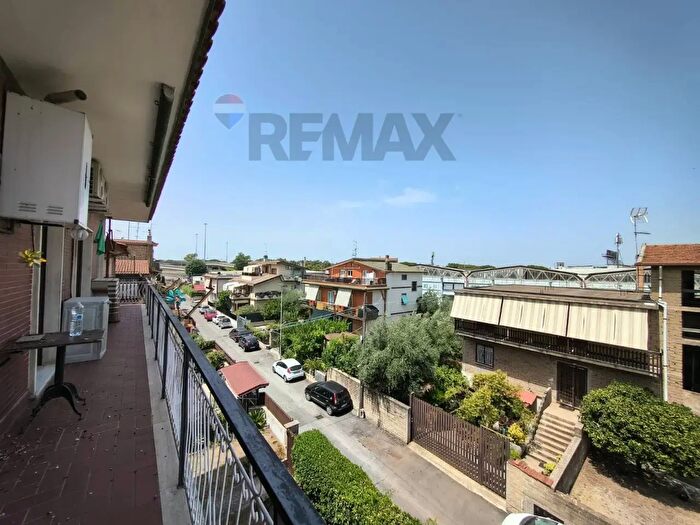 Appartamento con 5 locali in vendita in Via Antonino Salinas, Roma