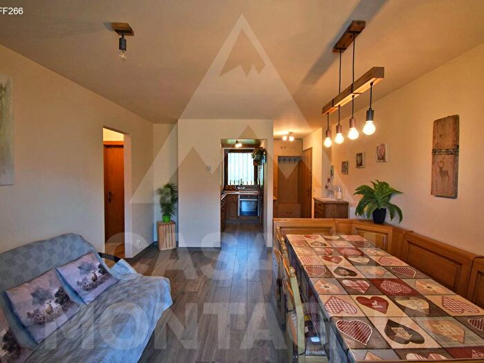 Appartamento trilocale in affitto in Via Rododentri, Centro, Tesero