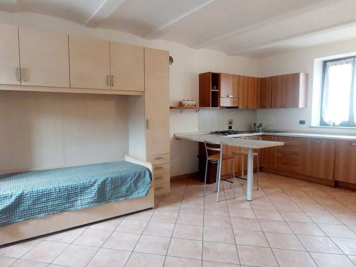 Appartamento monolocale in affitto in Via Ortolani, Centro Storico, Chieri