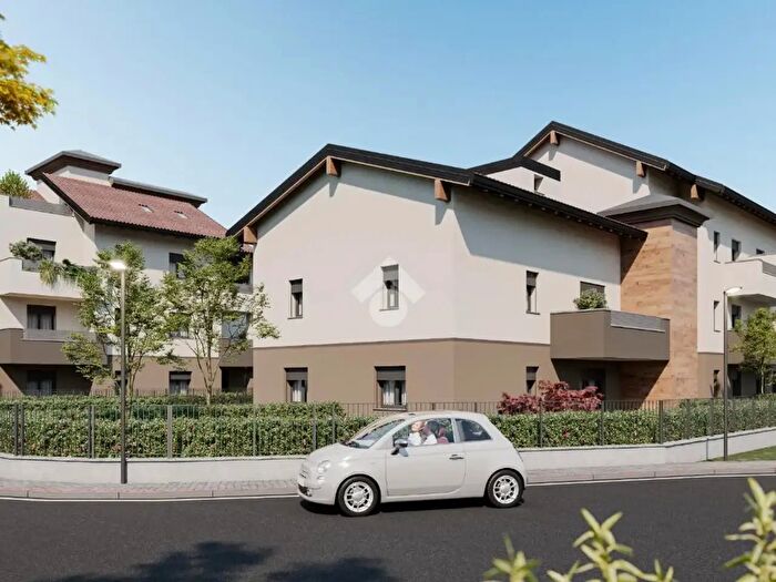 Case in Vendita e in Affitto - 2