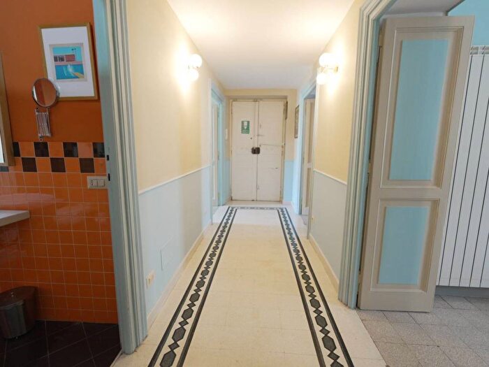 Appartamento trilocale in affitto in Via Giacinto Mompiani, Mazzini Delle Vittorie, Roma