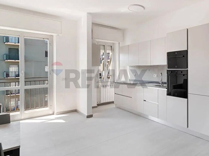 Appartamento trilocale in affitto in Piazza Novembre, Sesto San Giovanni