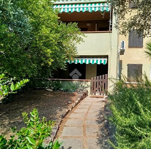 Casa quadrilocale in vendita in Via Mercurio, Quartu SantElena