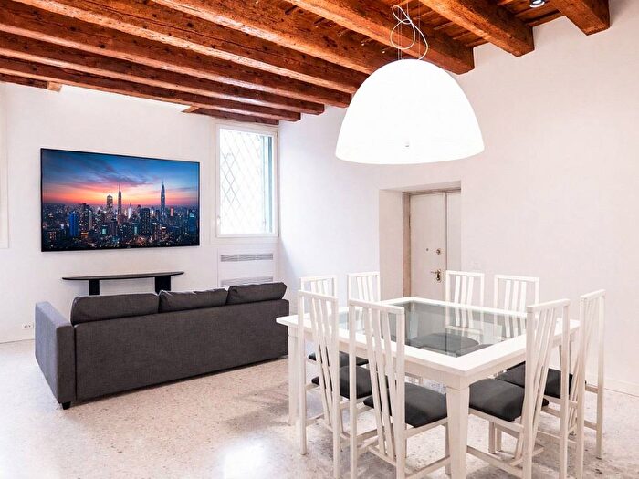 Appartamento con 5 locali in affitto in Centro Storico, Vicenza