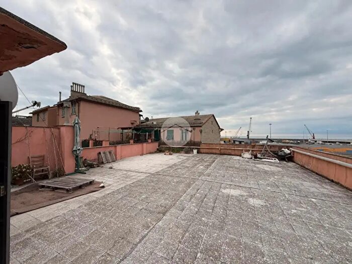 Appartamento bilocale in vendita in Vico Raffetto, Genova