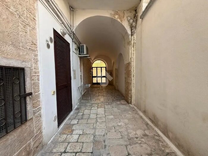 Appartamento trilocale in vendita in Via Santa Lucia Filippini, Bitonto