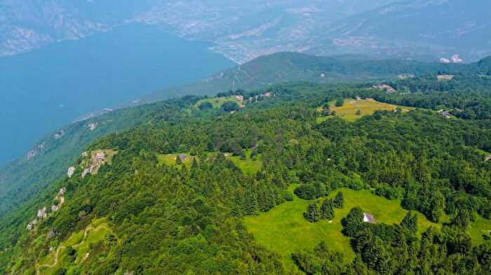 Casa in vendita in Nago Torbole