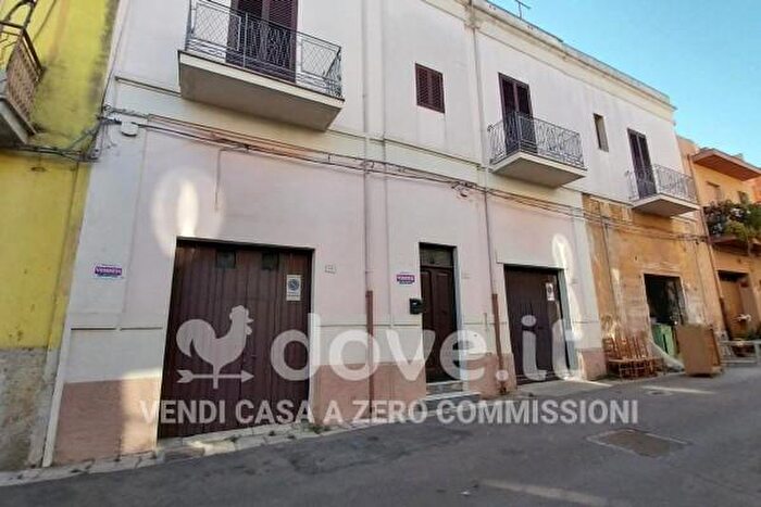 Casa con 5 locali in vendita in Via Anania Lamarina Snc, Latiano