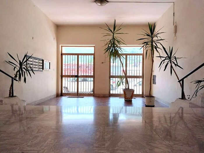 Appartamento con 5 locali in vendita in Arienzo