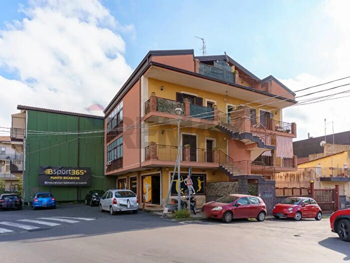 Appartamento trilocale in vendita in Via Simeto Sn, Misterbianco