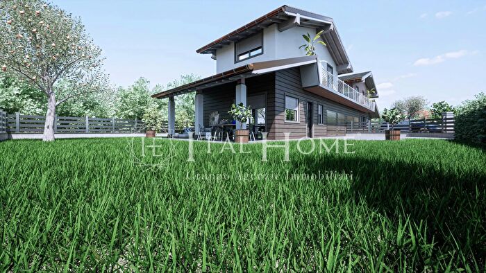 Casa quadrilocale in vendita in Via Giovanni Podetti, Caravaggio