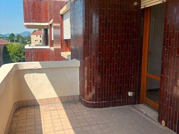 Appartamento quadrilocale in affitto in Via Padova, Tencarola, Selvazzano Dentro