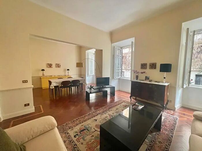 Appartamento trilocale in vendita in Viale Liegi, Roma