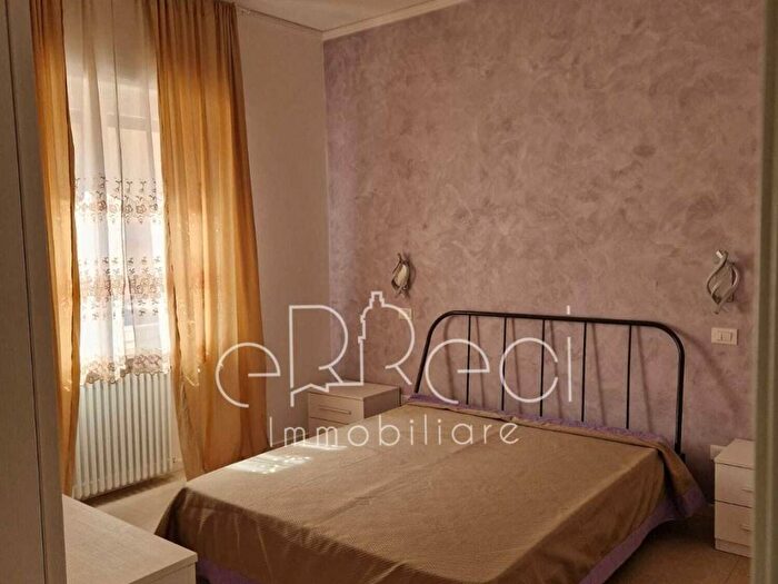 Appartamento trilocale in affitto in Piazza Felice Cavallotti, Centro, Mantova