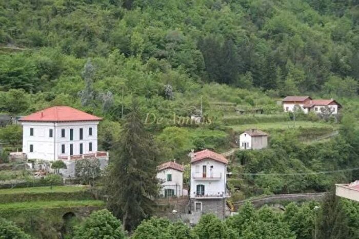 Appartamento quadrilocale in vendita in Corso De Sonnaz, Pigna