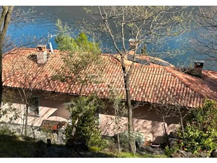Casa con 5 locali in vendita in Cannobio