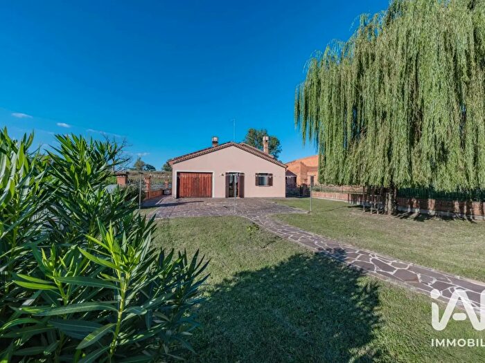 Casa con 7 locali in vendita in Viale Borgo Milani, Taglio Di Po