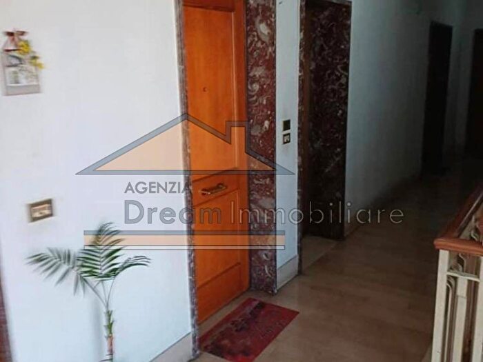 Appartamento trilocale in affitto in Via Giovan Battista Vico, Villaricca